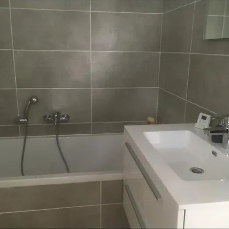 Maison Recente Tres Spacieuse Hébergement de vacances *