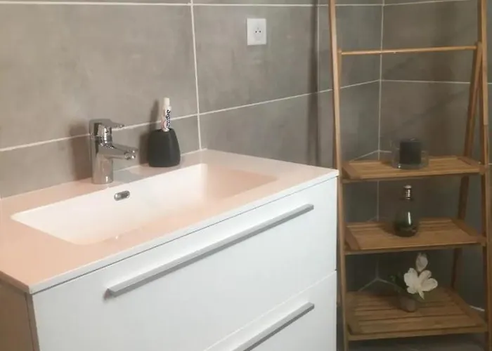 Maison Recente Tres Spacieuse Vakantiehuis